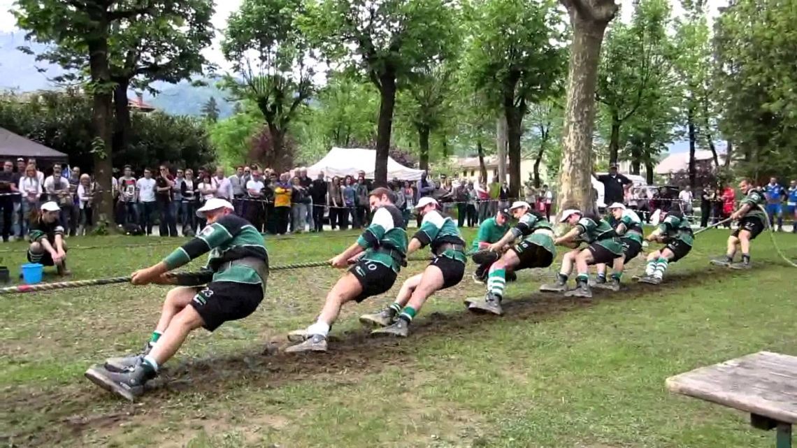 Tiro alla fune - Fieri di Essere 2016